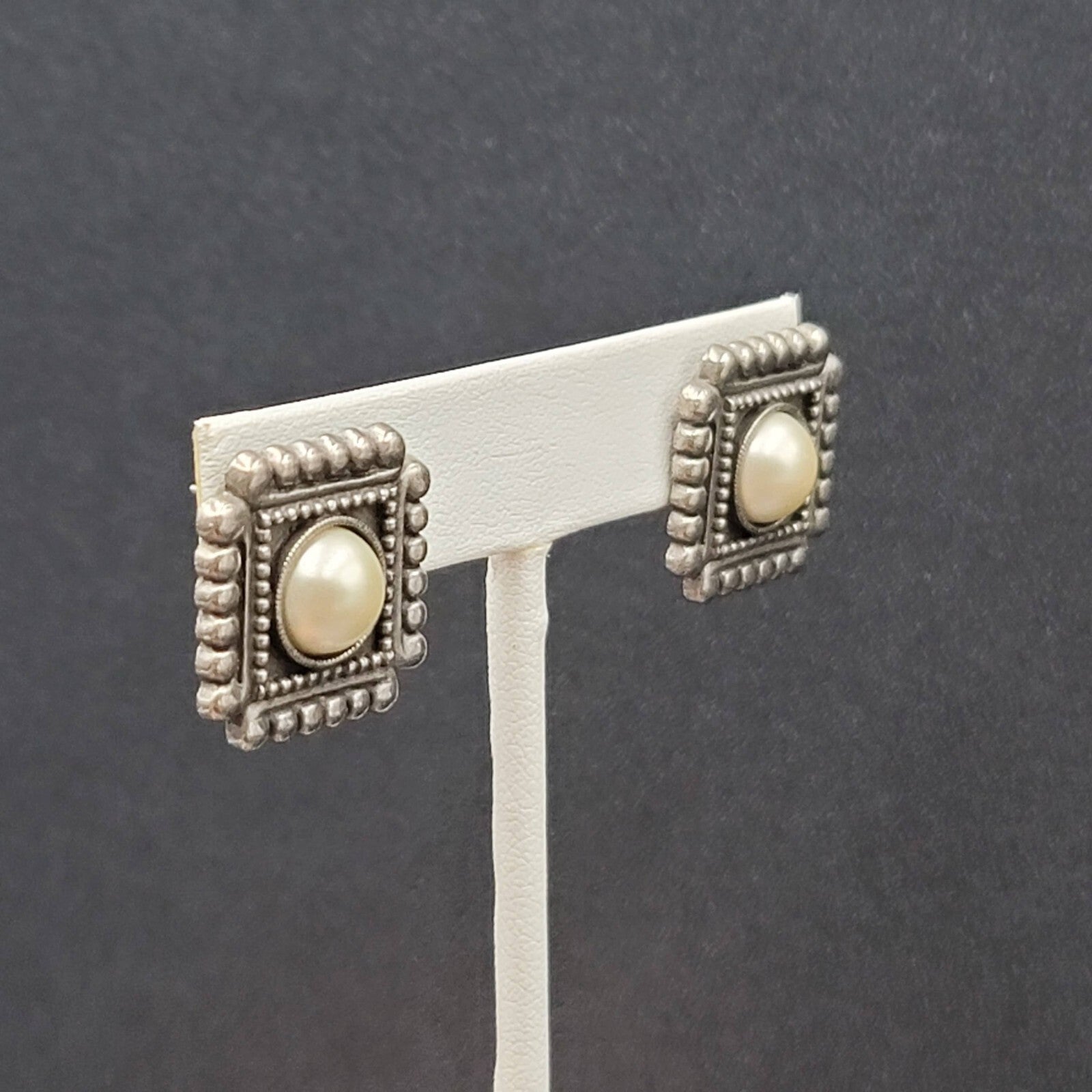 Pierced Earrings Embossed Square White Center 3/4"