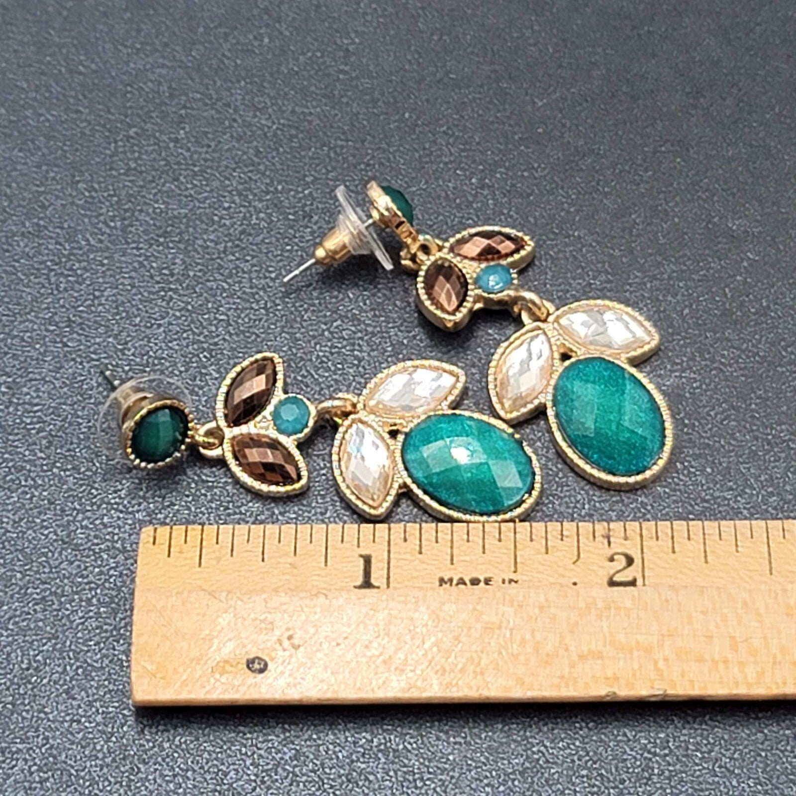 Pierced Earrings Gold tone Teal Green Faceted Acrylic Statement Drop 1 7/8"