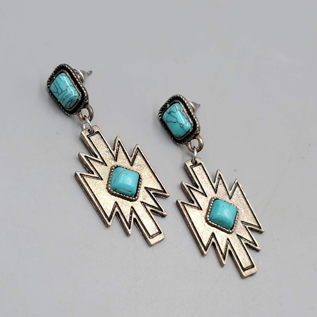 Southwest Design Pierced Earrings Silver tone Dangle  2"