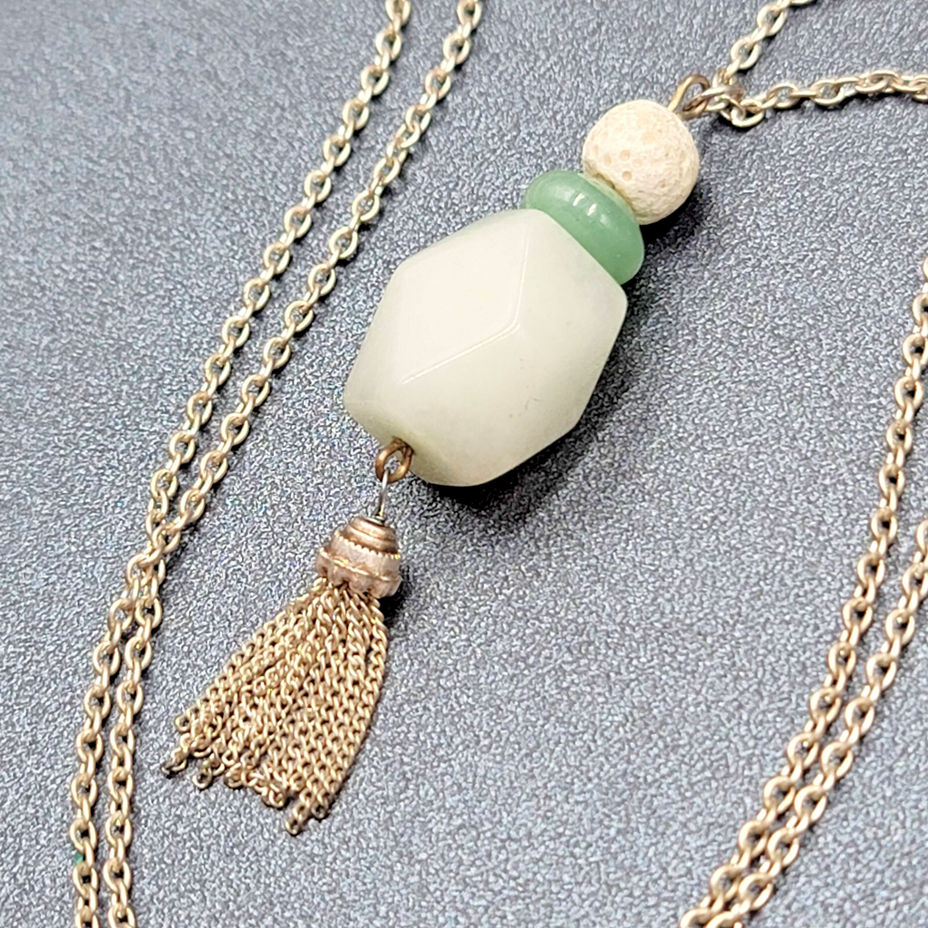 Jadeite Bead Pendant Tassel Necklace Silver tone Chain 20"-23"