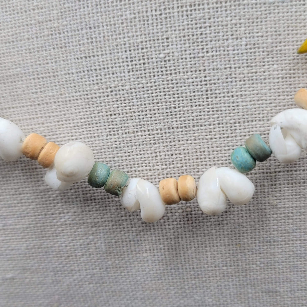 Vintage Shell Necklace Wood Hand Painted Parrot Beads 18"