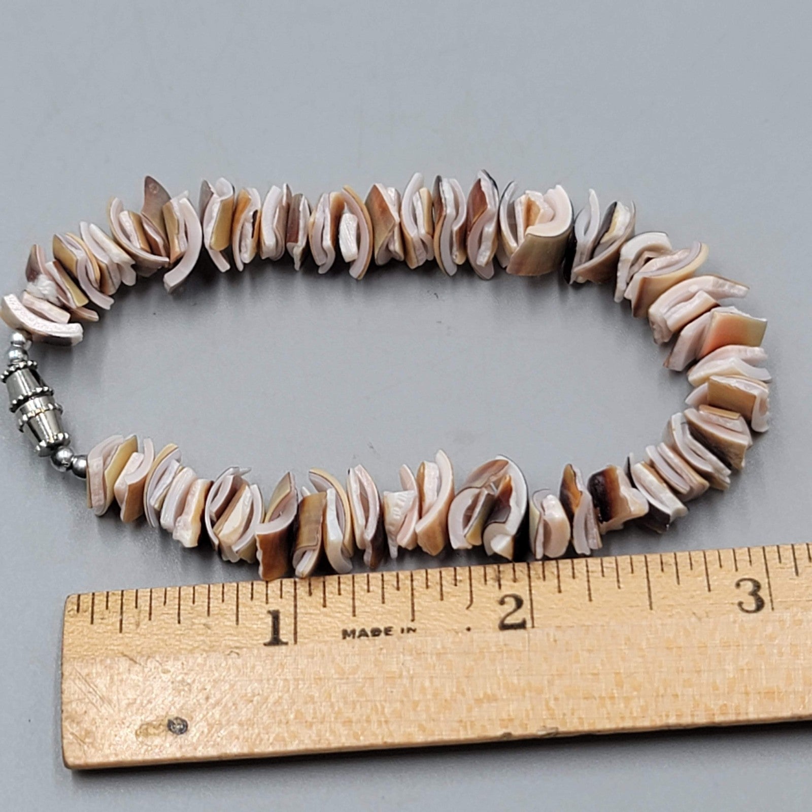 Vintage Shell Chip Multicolor Barrel Clasp 6.75 in
