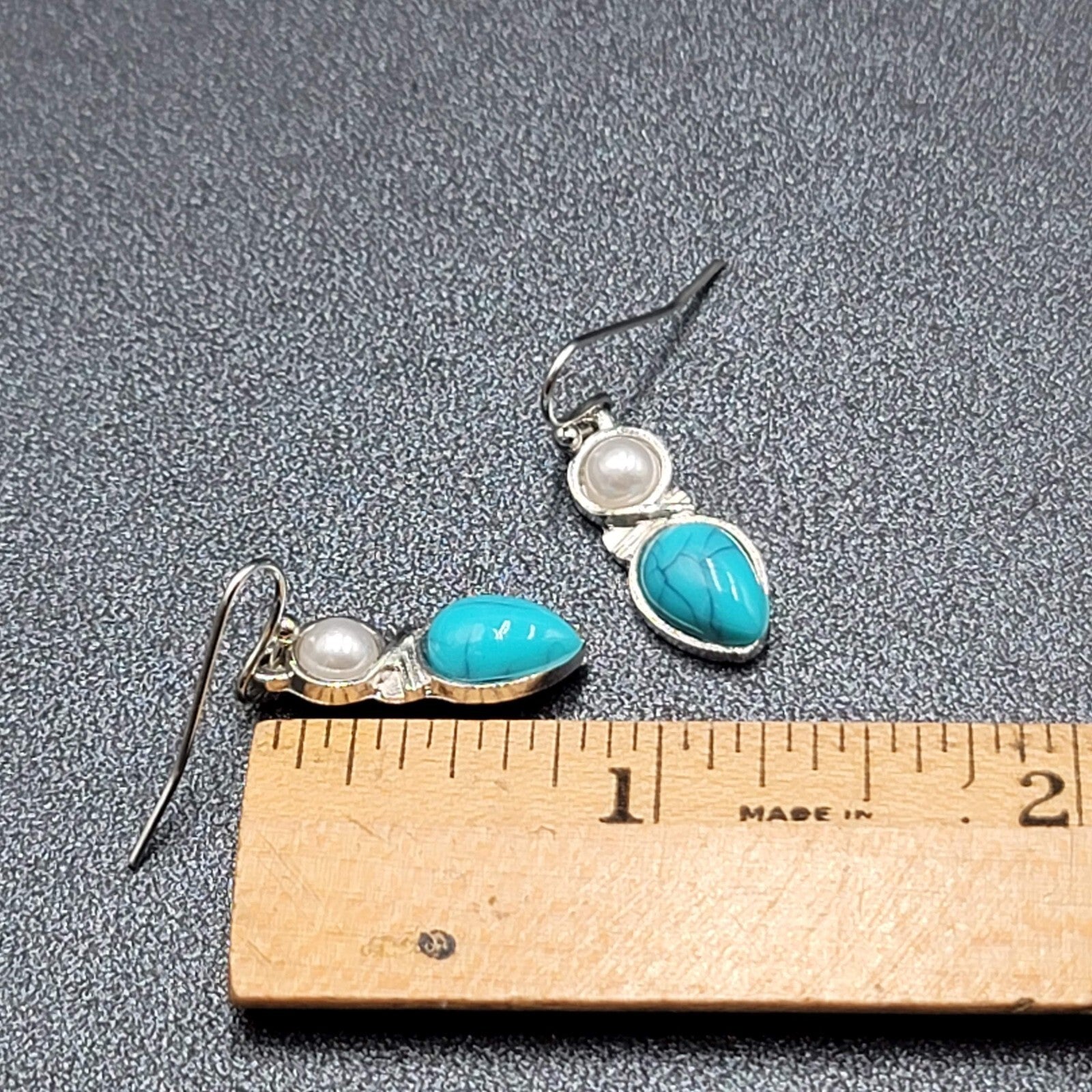 Pierced Earrings Silver tone White Blue Accents Dangle 7/8"