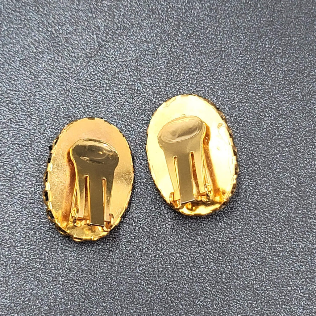 Vintage Clip on Earrings Gold tone Black Druzy Seashell Drop 1"