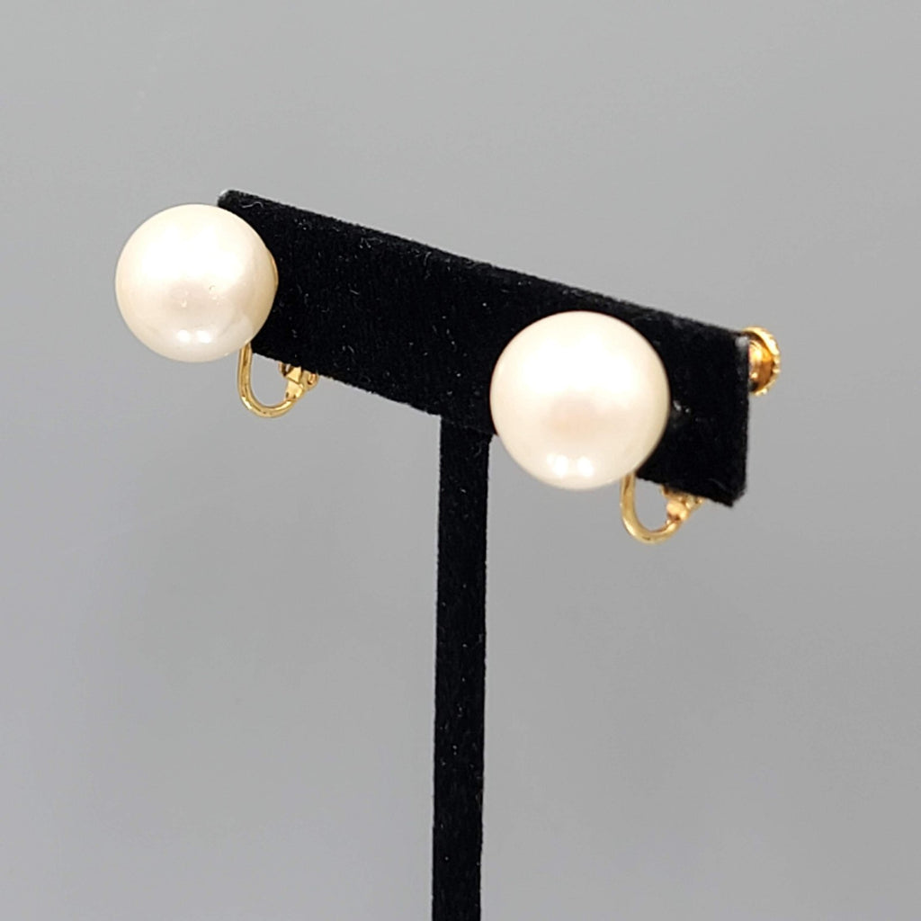 Vintage White Bead Stud Clip on Earrings Imitation Pearl 1/2 in