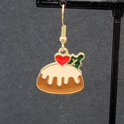 Bundt Cake Pierced Earrings Gold tone Dangle Enamel Sweet Treat 3/4"