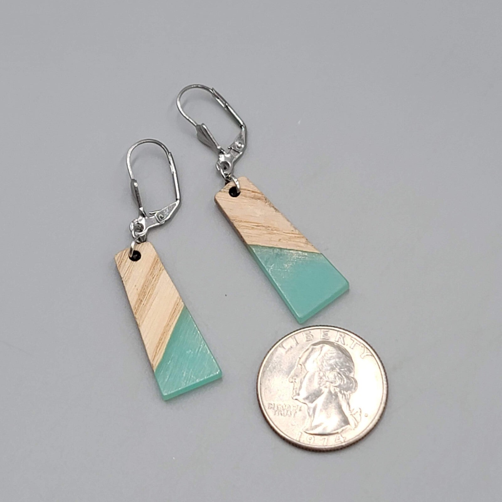 Wood Teal Resin Pierced Earrings Silver tone Dangle 1.25"