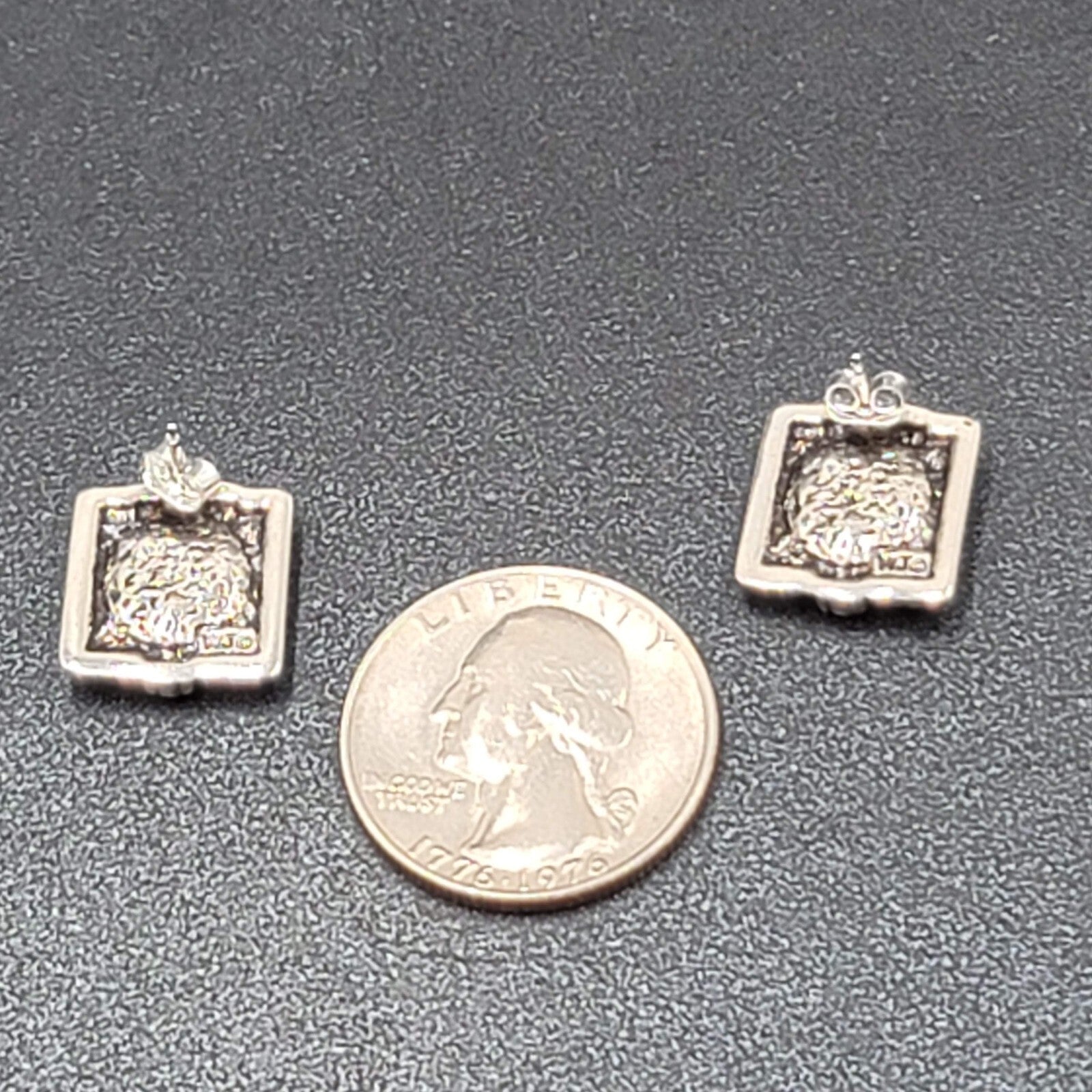 Vintage Pierced Earrings Silver tone Red Blue Acrylic Ying Yang Studs NOS 5/8"
