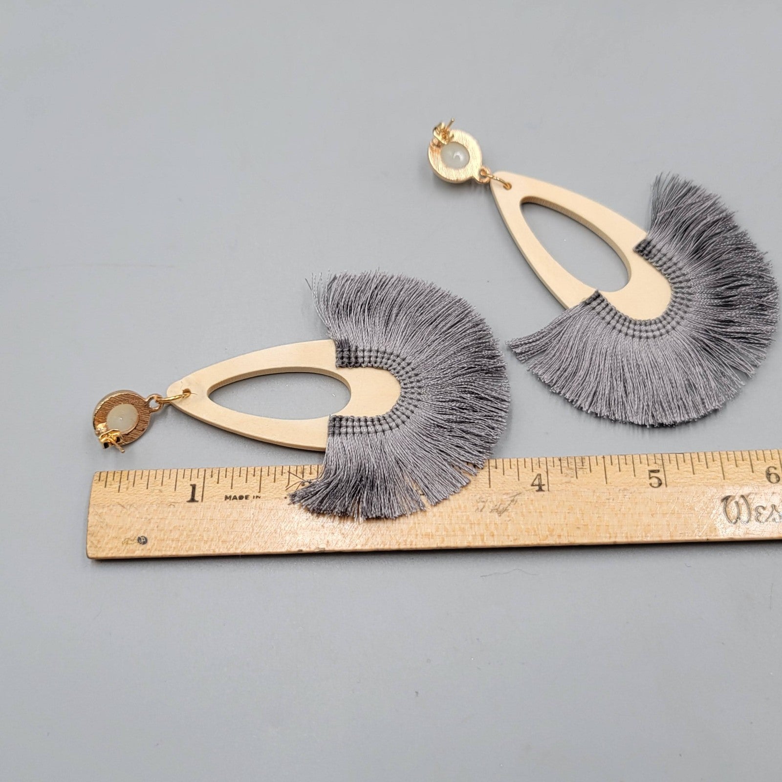 Statement Dangle Earrings Gold Tone Teardrop Faux Pearl Gray Fringe Boho (BC2)