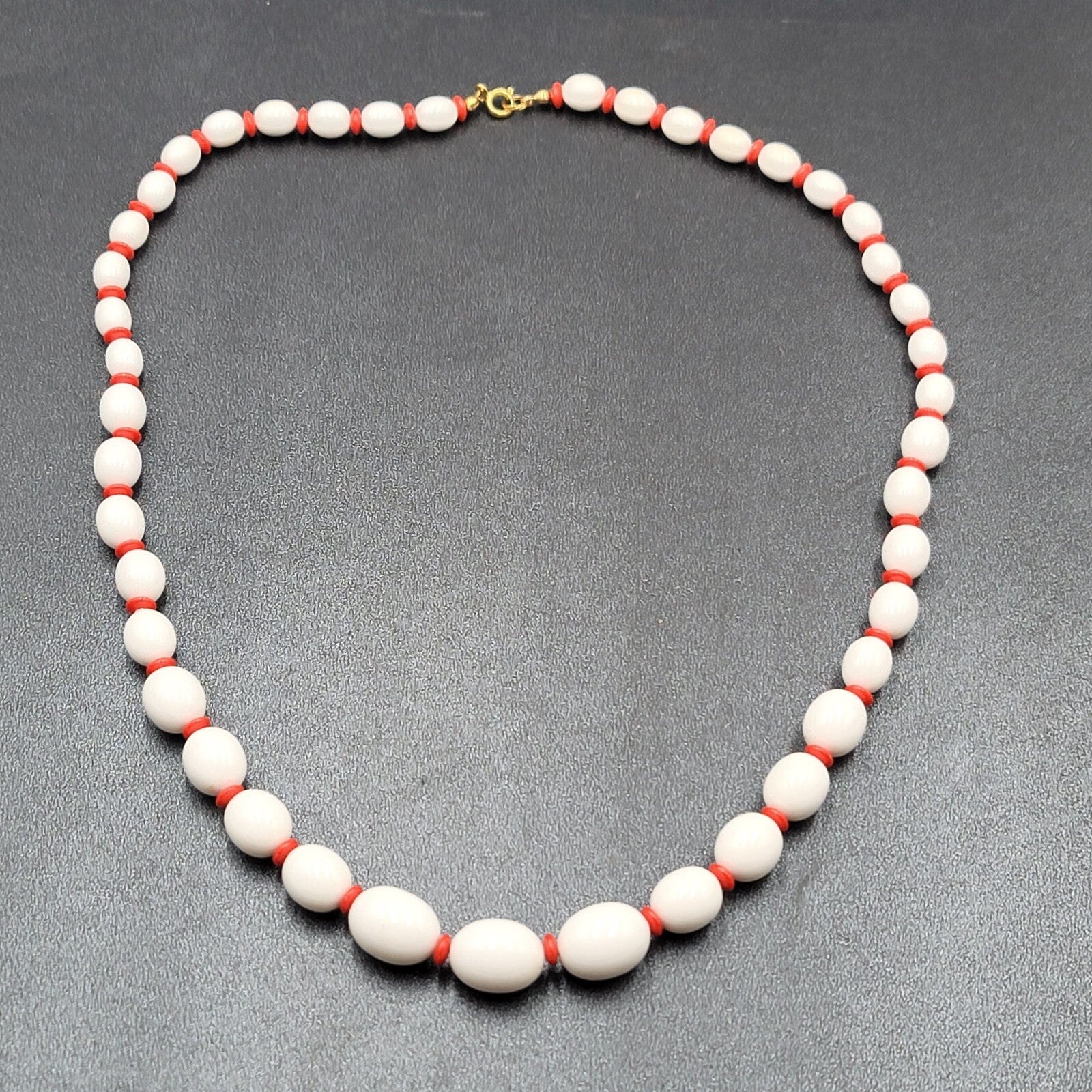Vintage Necklace White and Red Graduated Bead Estate Costume Jewelry 24"
