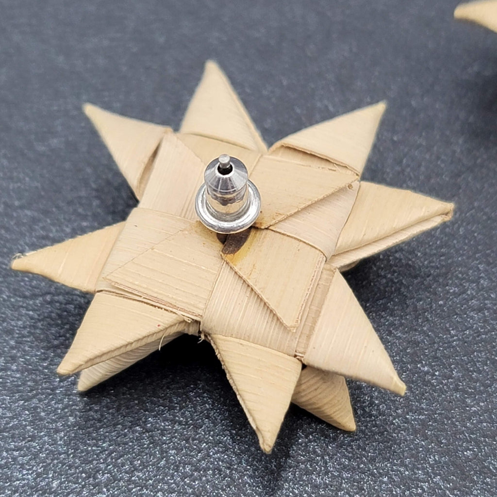 Pierced Earrings Origami Reed Flower Star 3D Drop Studs 1.25"
