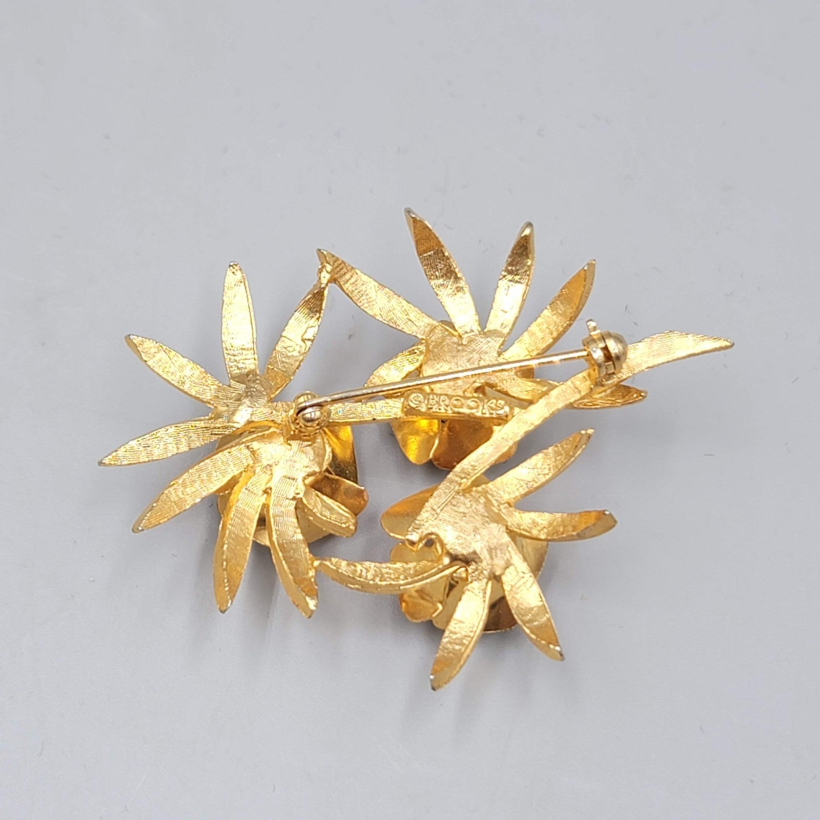 Vintage Brooks Brooch Gold tone Rose Flowers 2.25 in