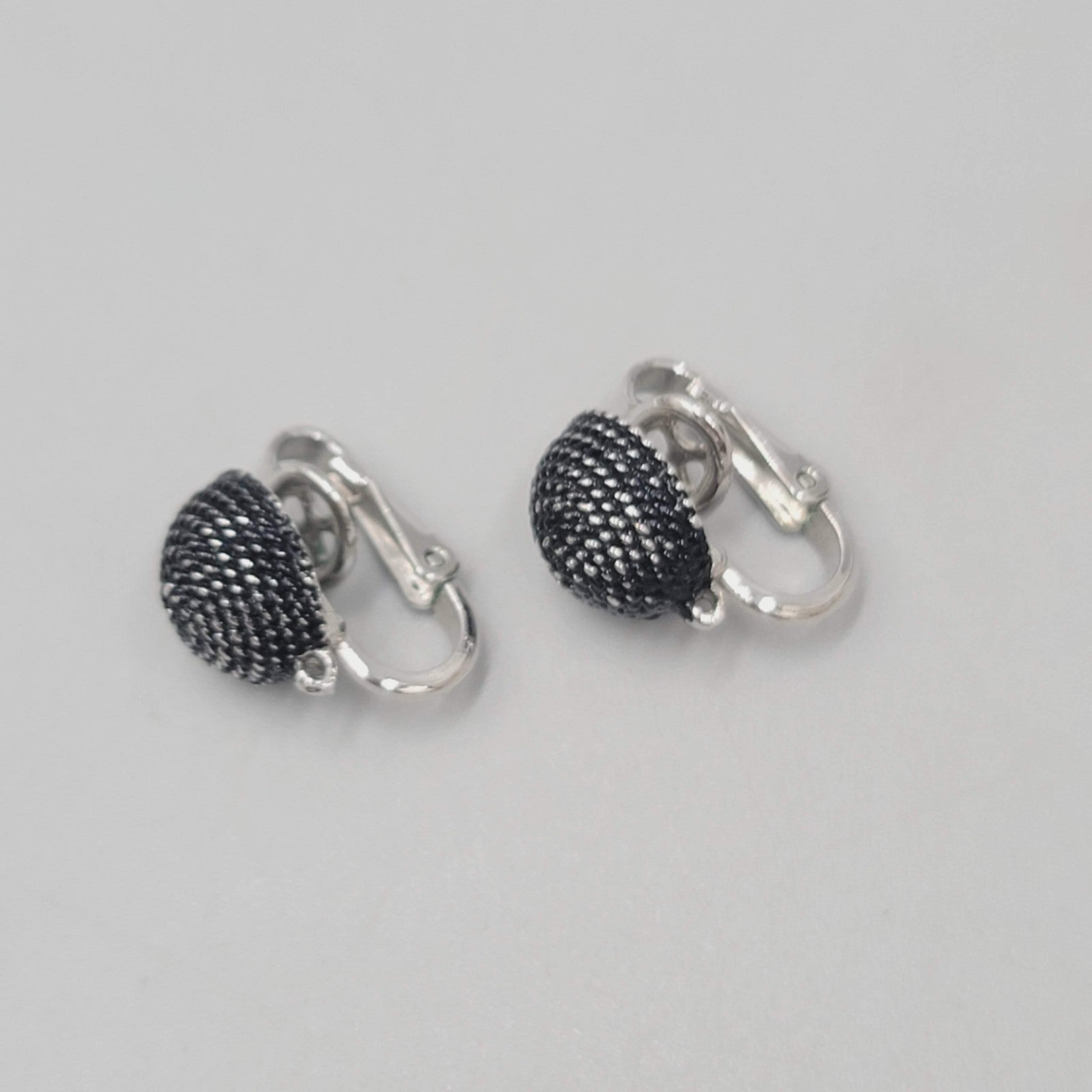 Vintage Trifari Black Stud Clip on Earrings Silver tone 1/2"