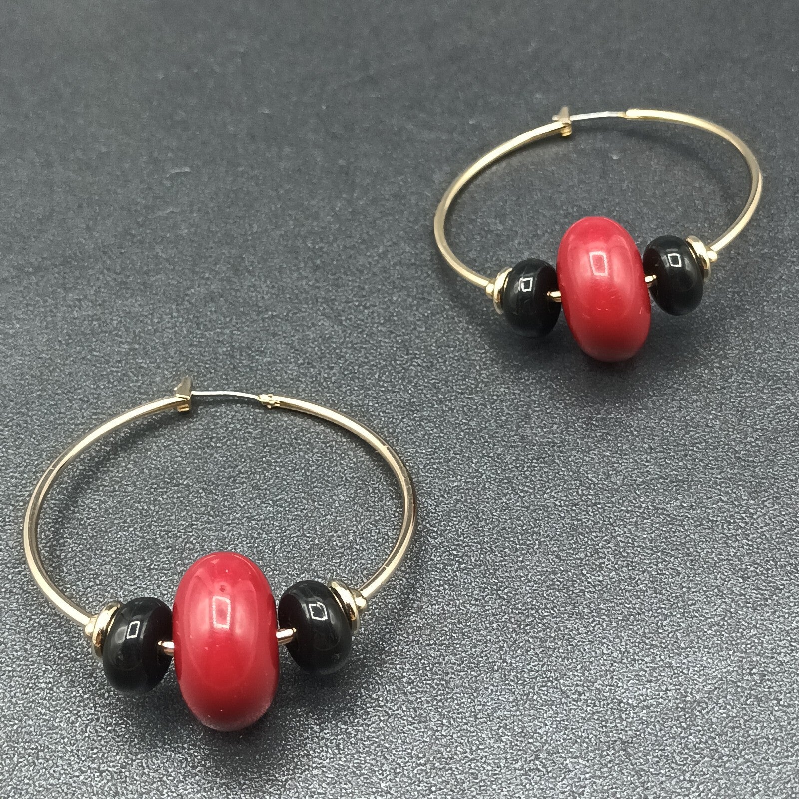 Vintage Pierced Earrings Gold tone Acrylic Beaded Snap Hoops 2"