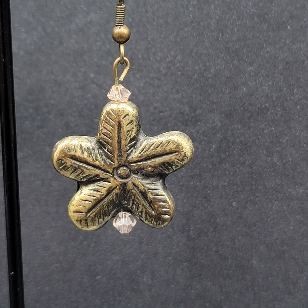 Flower Pierced Earrings Gold tone Pink Crystal Bead Dangle 1"