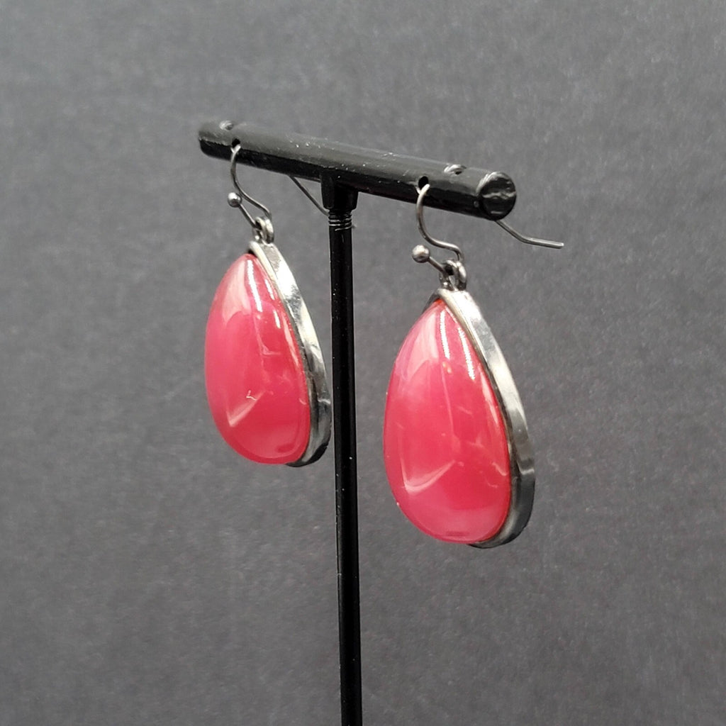 Pierced Earrings Black Metal Domed Red Resin Teardrop Dangle 1.25"