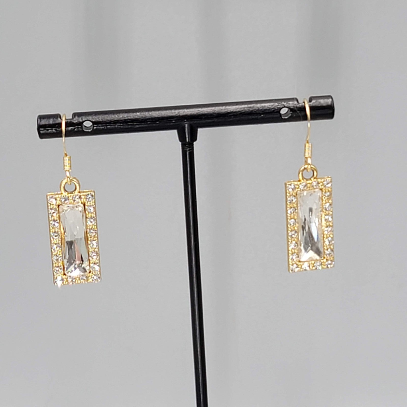 Clear Rhinestone Rectangle Pierced Earrings Gold tone Dangle 7/8"