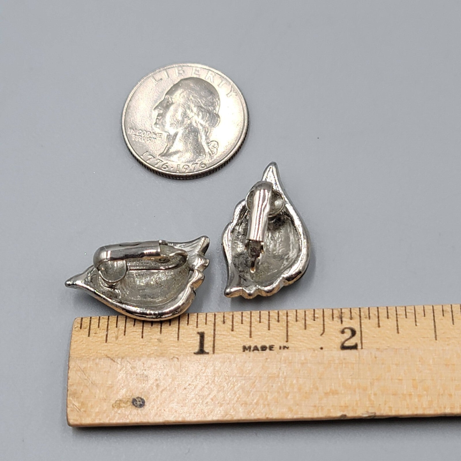 Vintage Climber Clip on Earrings Silver tone Black Enamel 1"