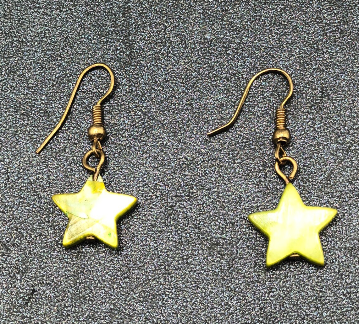 Pierced Earrings Gold tone Hook Green Dyed Shell Star Bead Dangle  5/8"