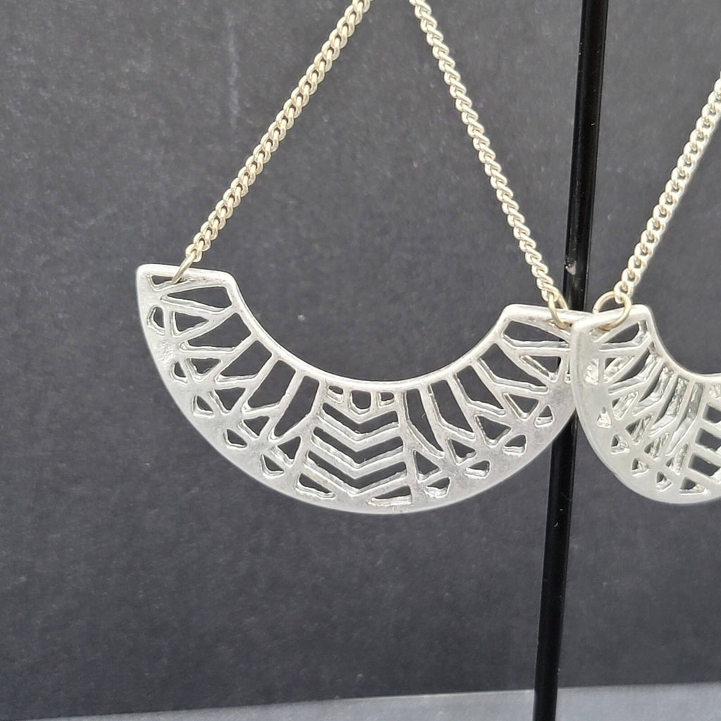 Pierced Earrings Silver tone Dangle Chains Statement 2.5"