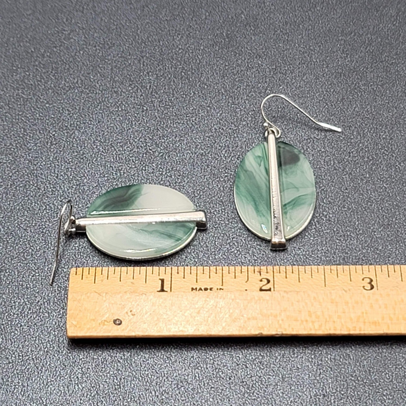 Pierced Earrings Silver tone Green White Resin Oval Dangle 1 3/8"