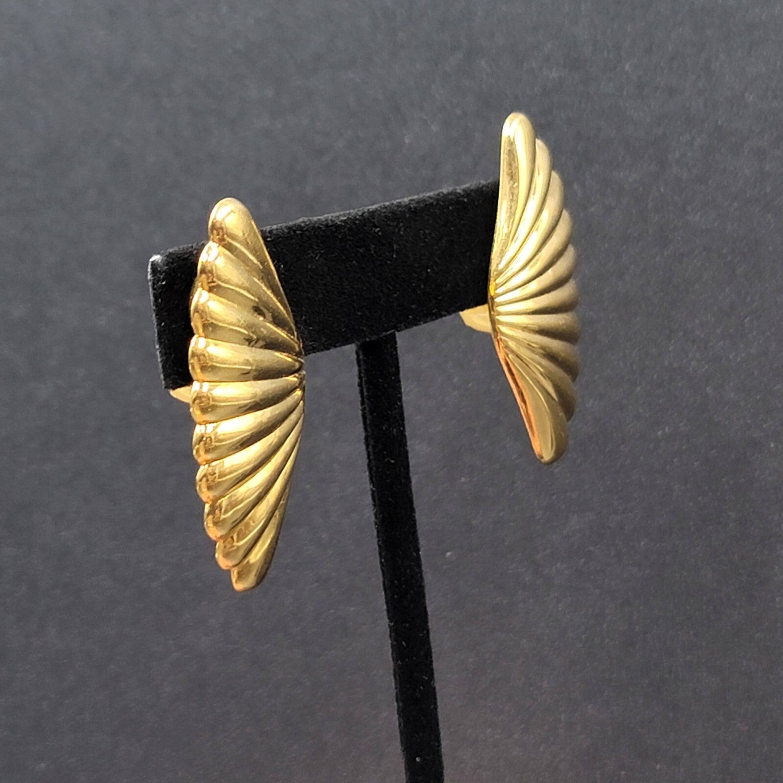 Vintage Clip on Earrings Lightweight Gold tone Plastic Clip 1 5/8"