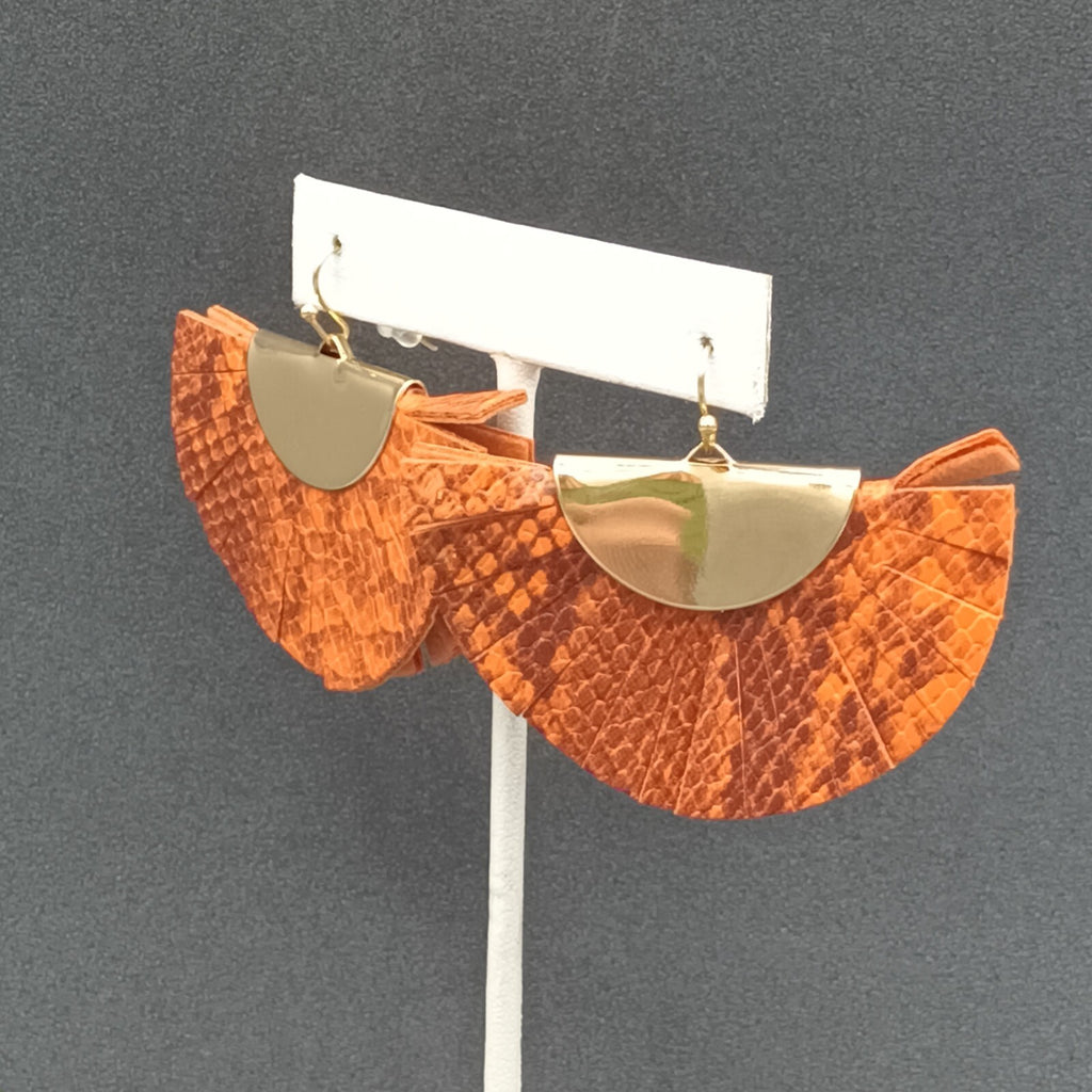 Pierced Earrings Orange Snake Skin Print Tassel Fan Gold tone Dangle 1.5"