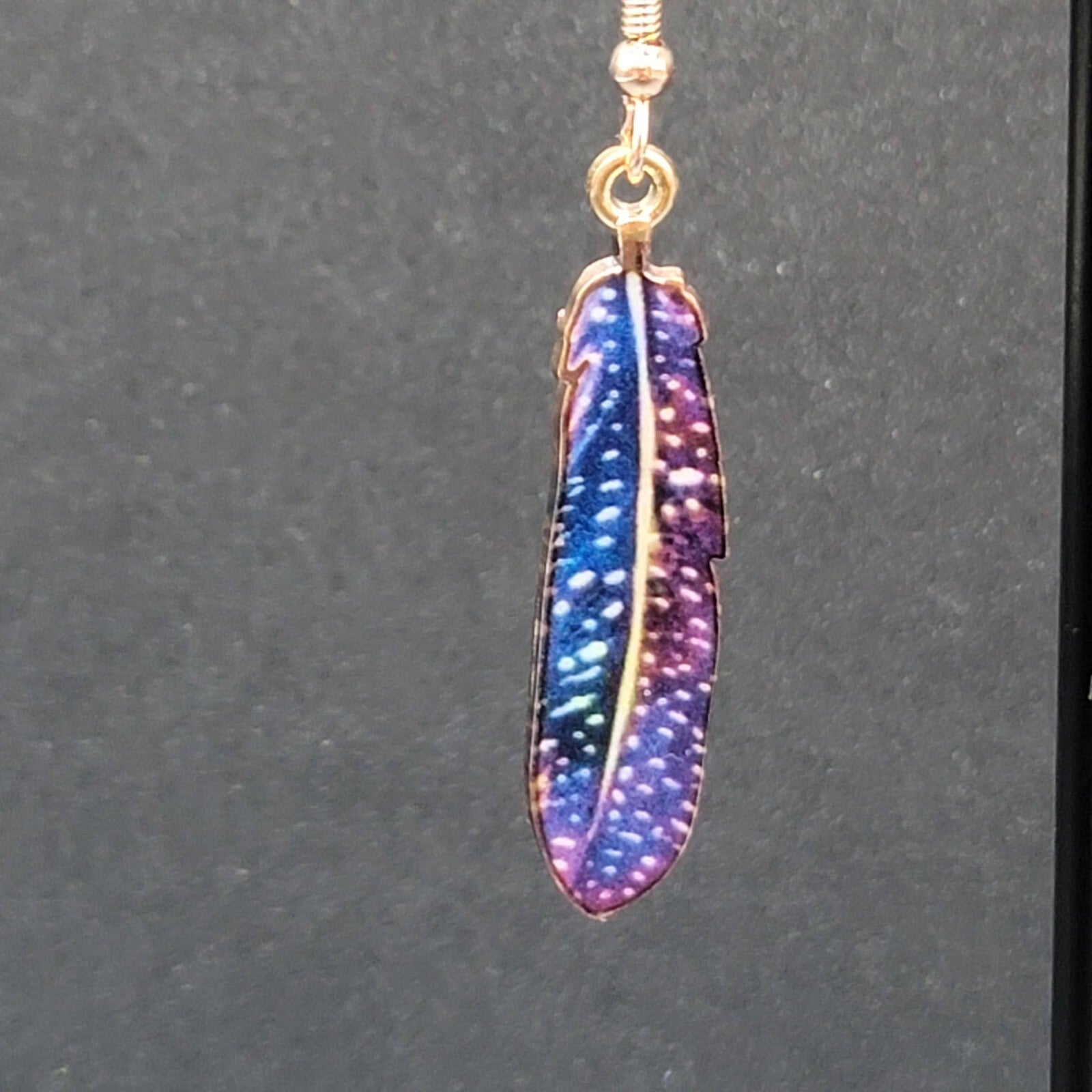 Metal Feather Pierced Earrings Blue Purple White Specks Gold tone Dangle 1.5"