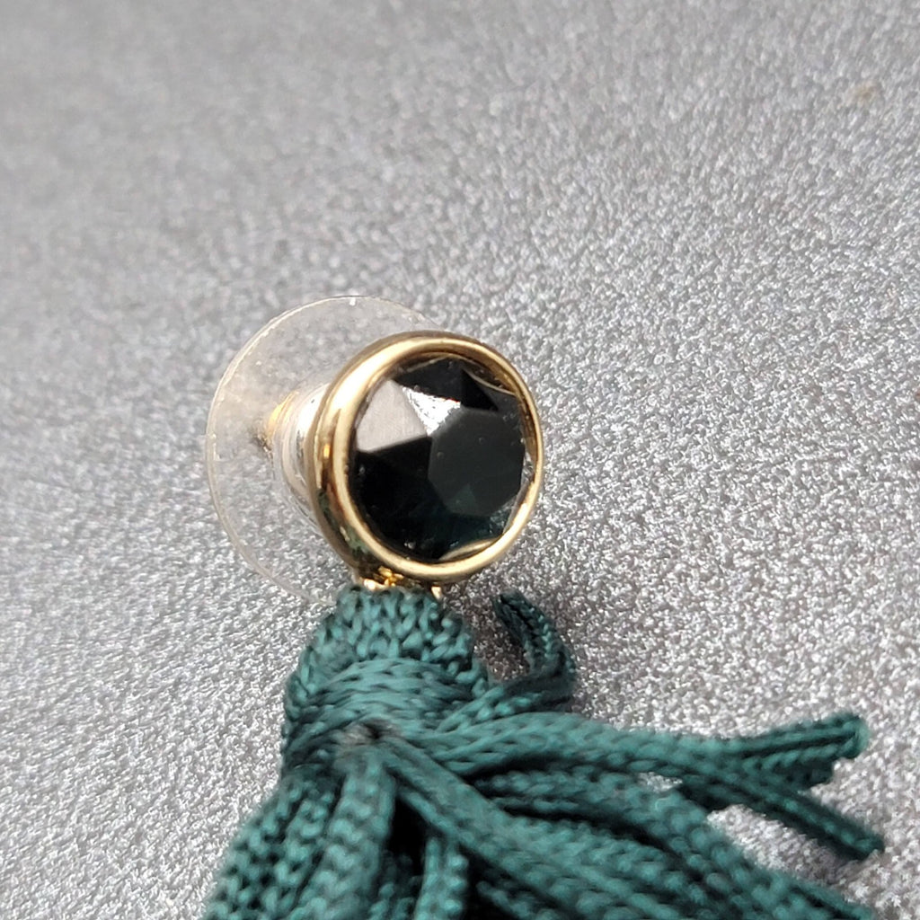 Pierced Earrings Gold tone Green Fringe Tassel Dangle 2.25"