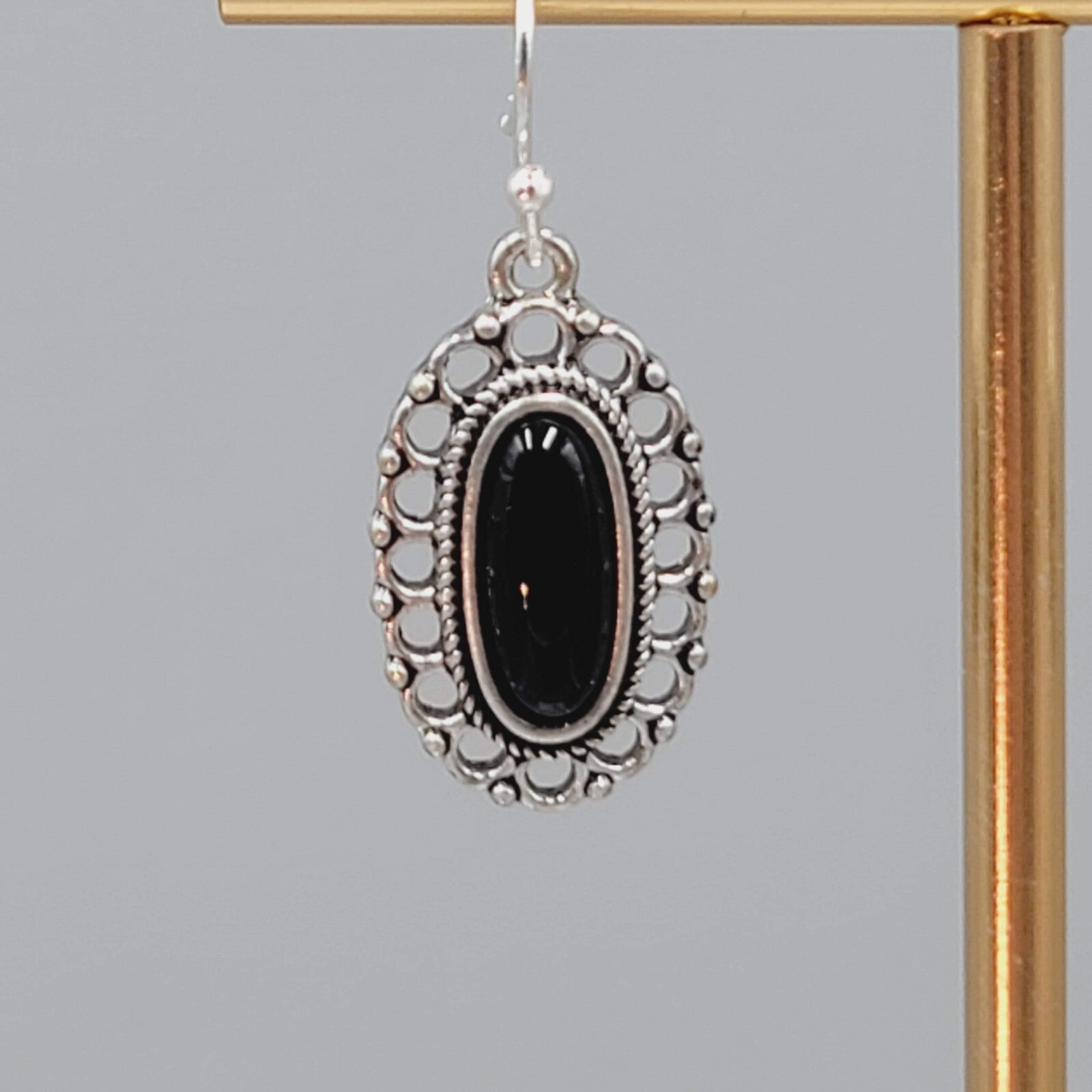 Silver tone Dangle Pierced Earrings Black Cabochon Dangle 7/8"