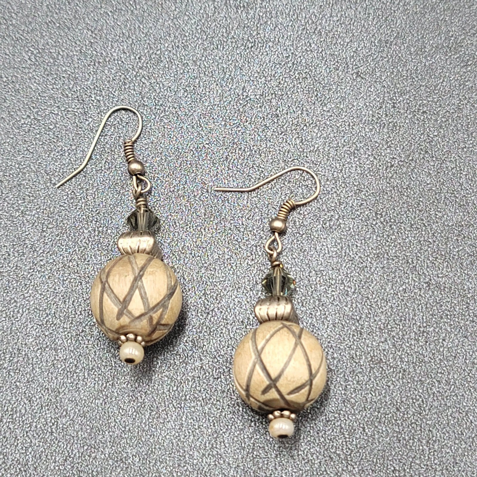 Vintage Pierced Earrings Silver tone Crystal and Wood Carved Bead Dangle 1.5"