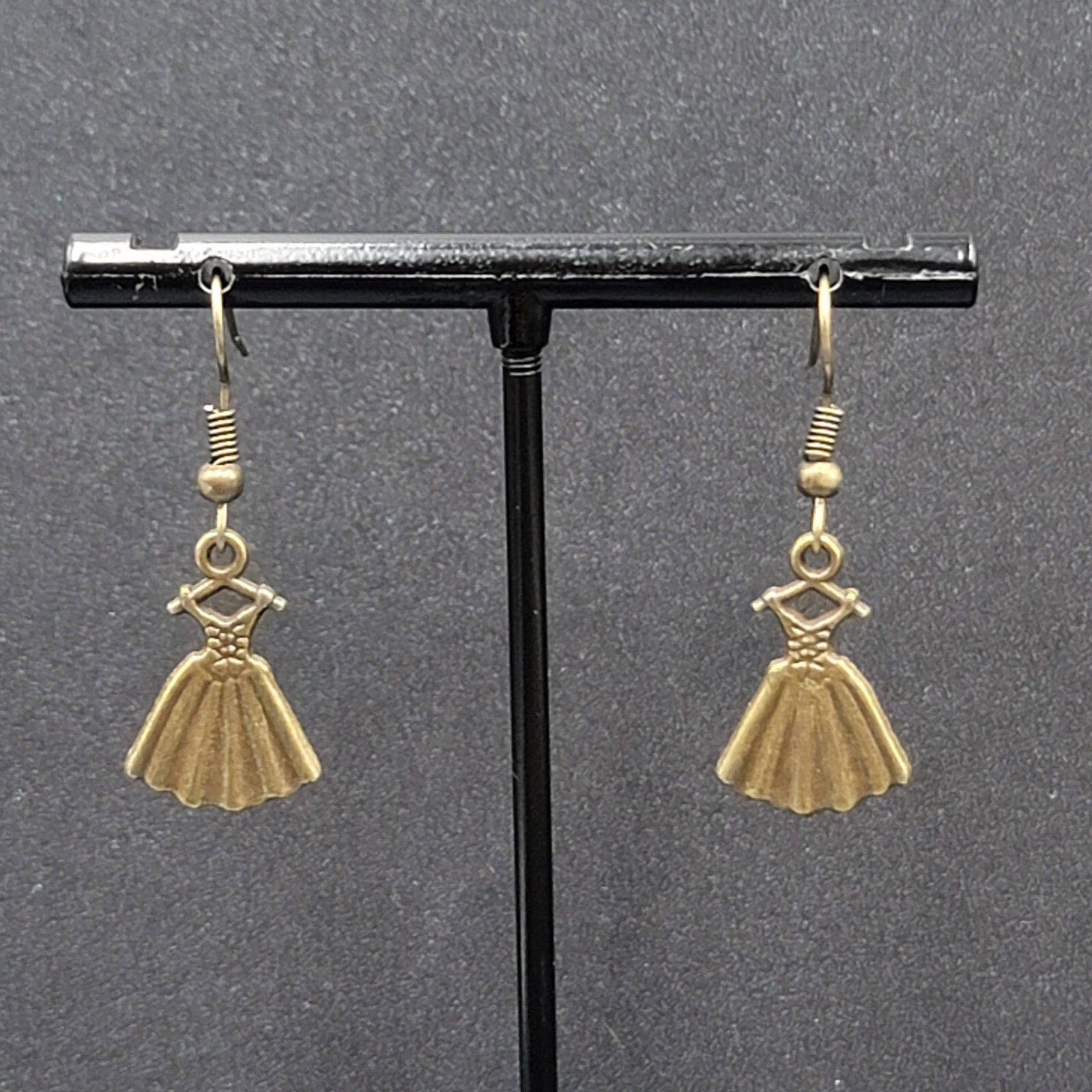 Dress Pierced Earrings Bronze tone Dangle 3/4"