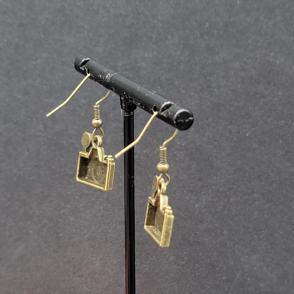 Camera Pierced Earrings Retro Bronze tone Dangle 1/2"