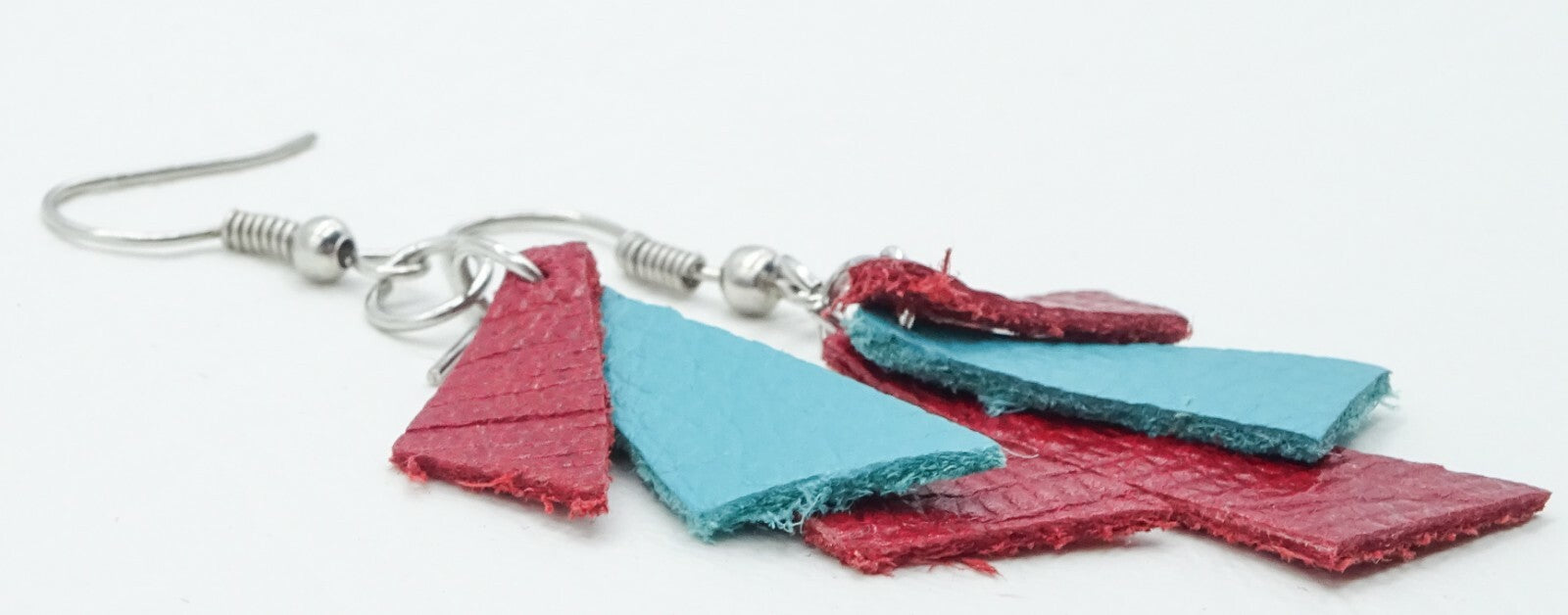 Artisan Dyed Leather Dangle Pierced Earrings Costume Estate Jewelry
