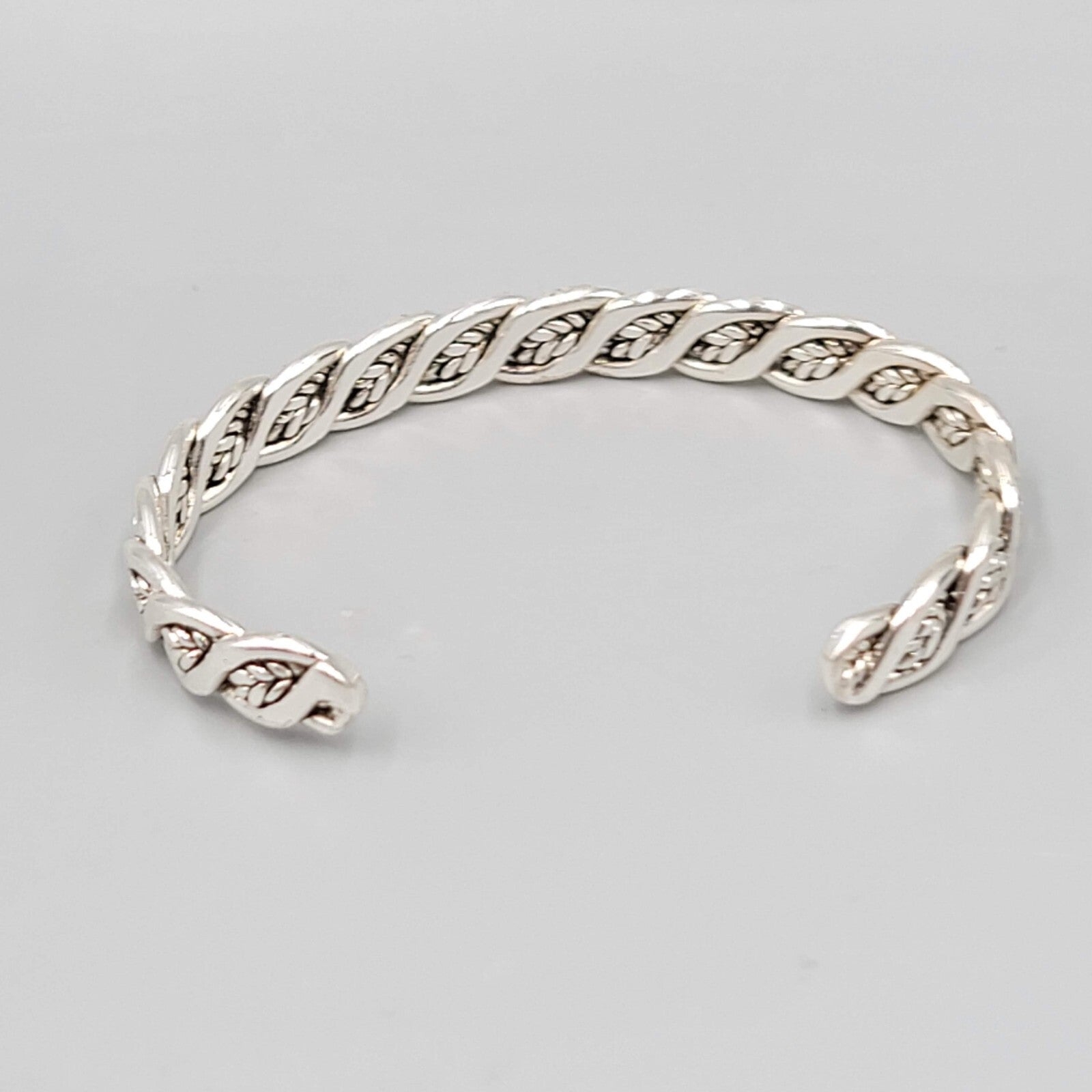 Flat Twist Cuff Bracelet Silver tone 8mm Wide Embossed Wheat Design