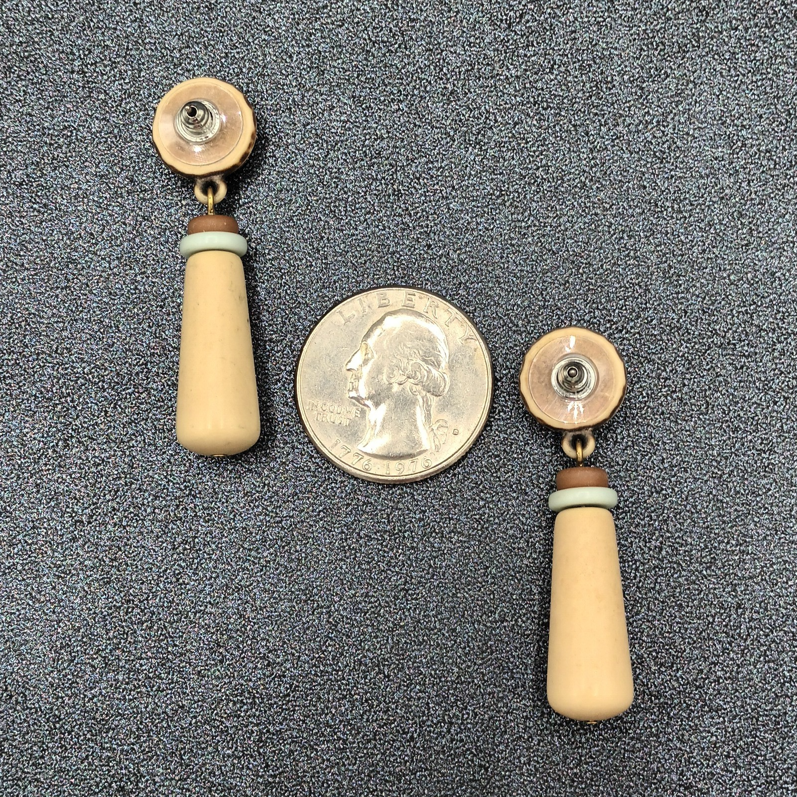 Vintage Pierced Earrings Acrylic Beaded Dangle Tans Browns 1.75 in