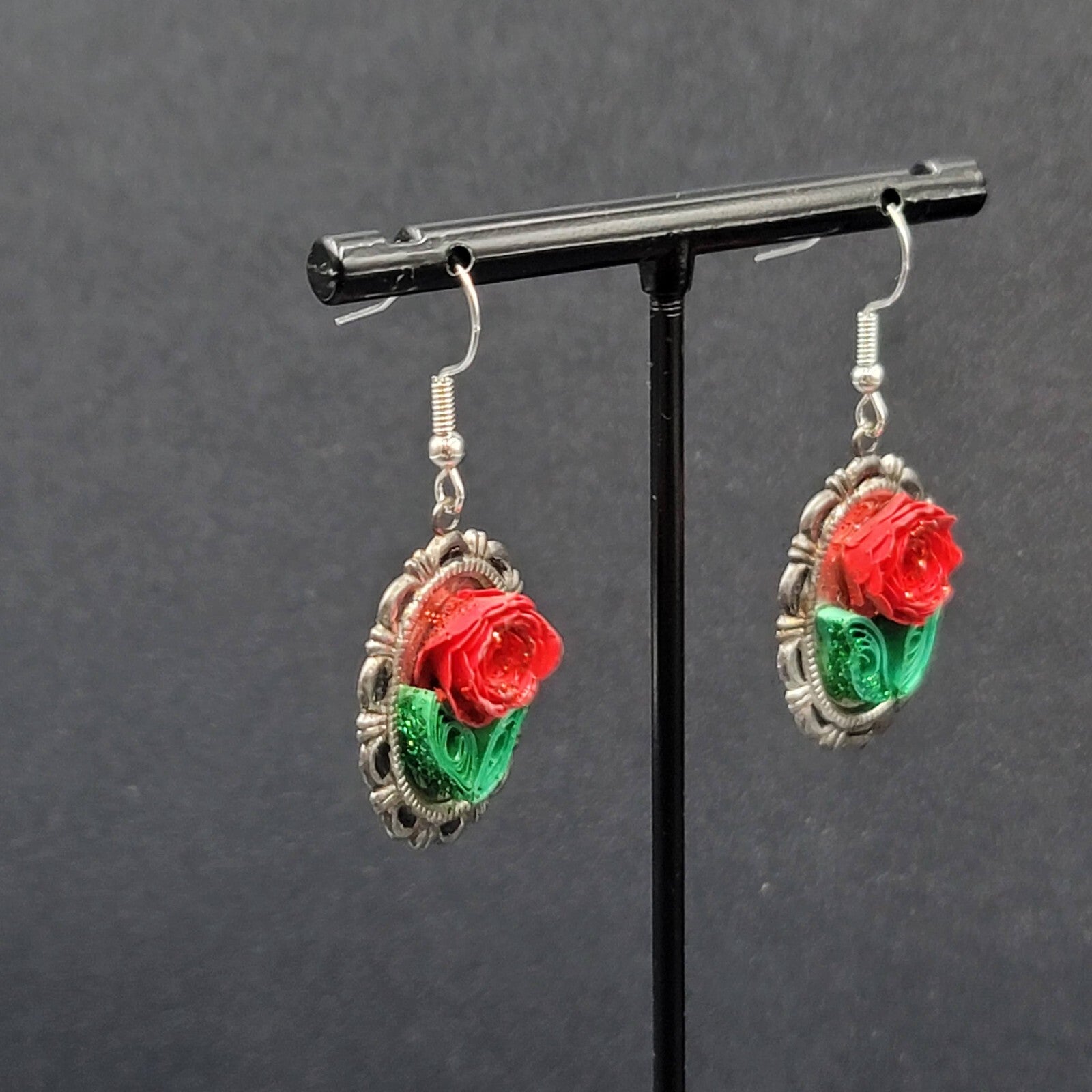Pierced Earrings Paper Quilling Rose Flower Silver tone Dangle 1"