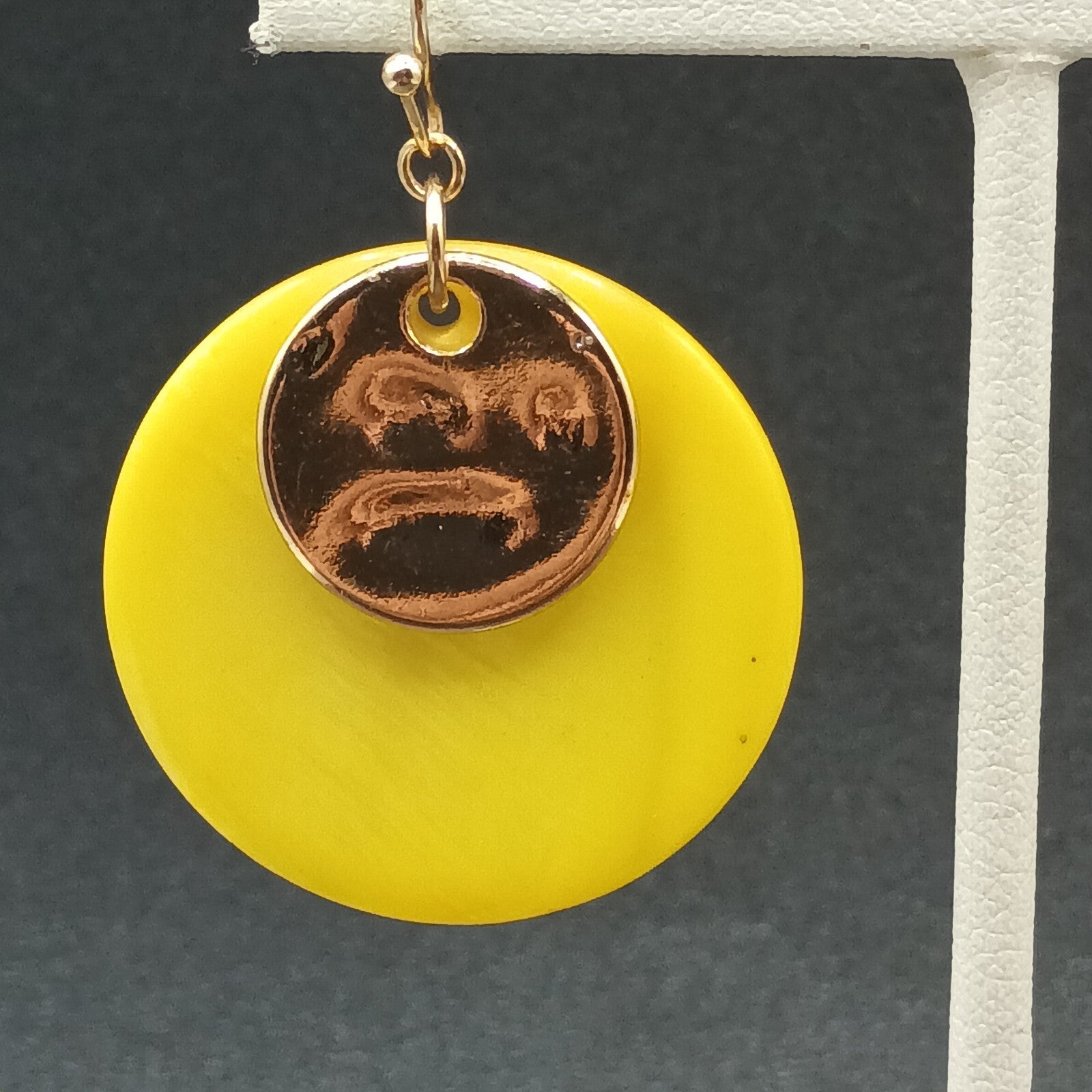 Pierced Earrings Hammered Gold tone Yellow Shell Round Dangle 1 1/4"