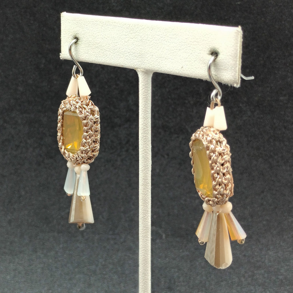 Pierced Earrings Gold tone Mesh Wrapped Yellow Faceted Acrylic Dangle 1 3/4"