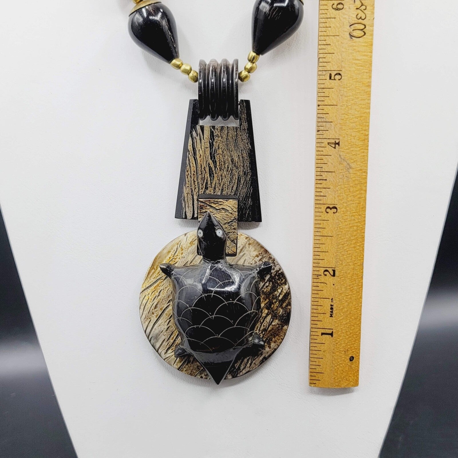 Safari TURTLE Carved Wood Beaded Brass Necklace Vintage 21"