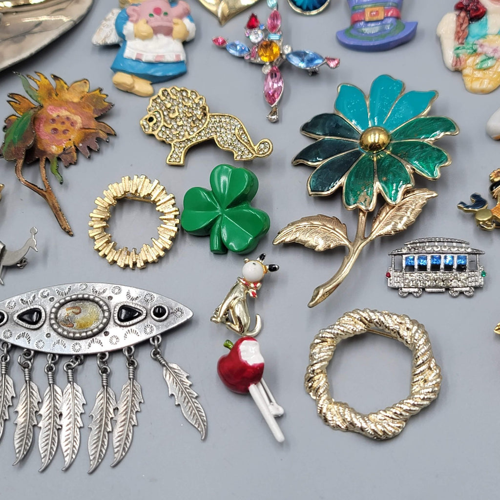 Vtg Brooch Pin Lot of 57 Mixed Types WITH ISSUES! BROKEN Missing stones Craft Lo