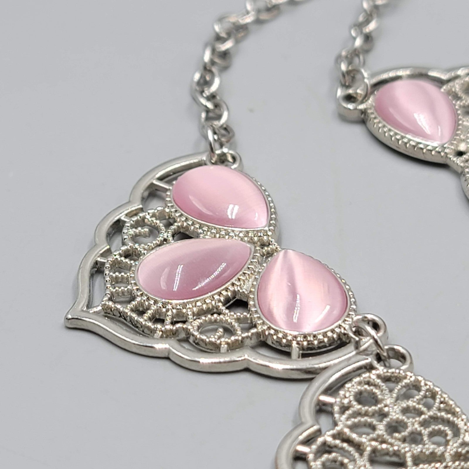 Purple Teardrop Cats Eye Necklace Filigree Silver tone 18"-20"
