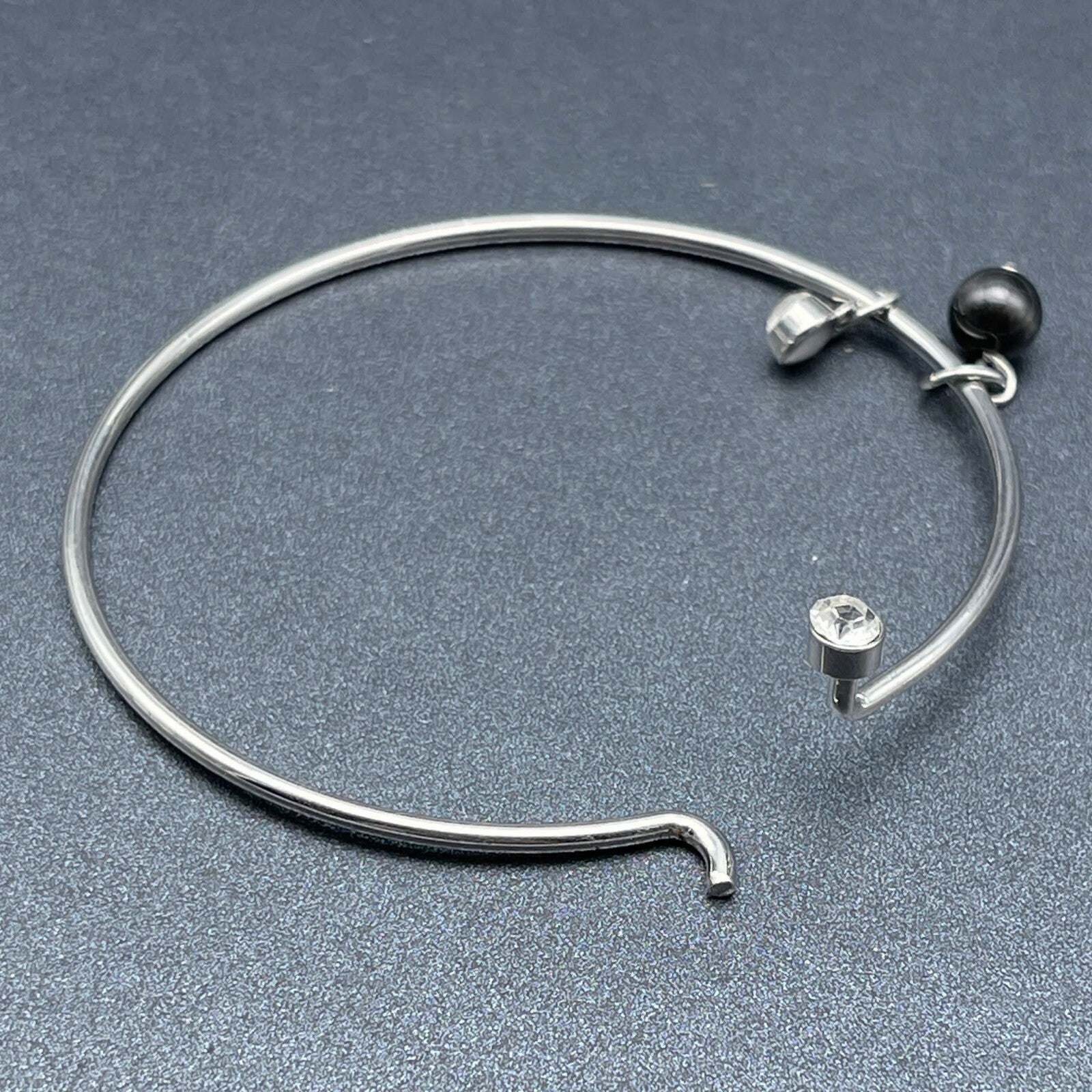 Silver tone Bangle Charm Bracelet Black Bead Charm Rhinestone 2 1/2"