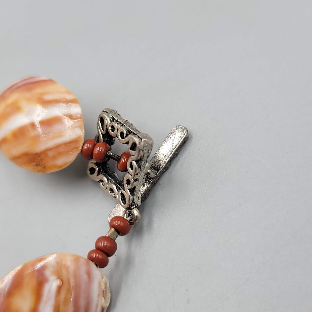 Real Seashell Bead Bracelet Summer Beach Theme Toggle Closure 6.75"