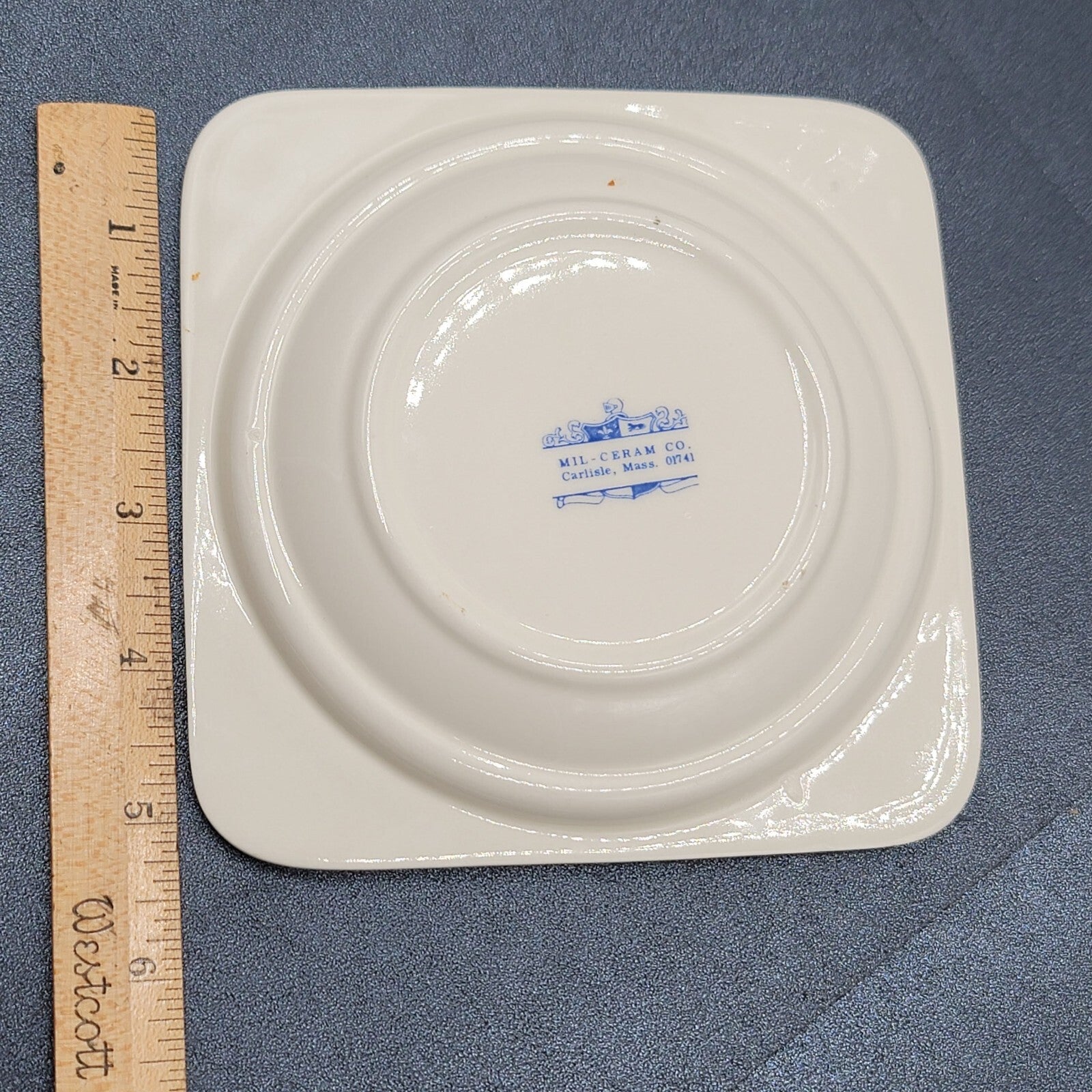 Vintage VFP 206 HAWKEYES US NAVY Reserve CRUSADER Ceramic Ashtray 5.5 in