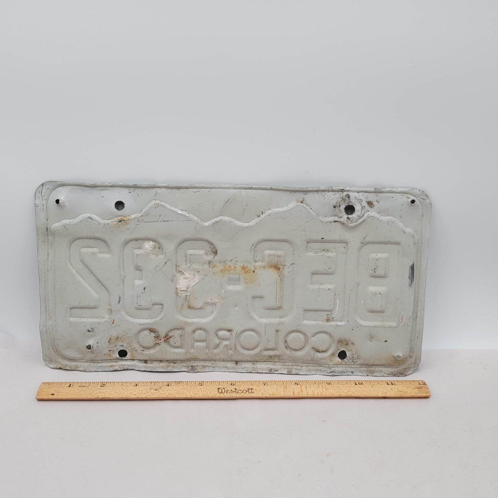 License Plate Vintage COLORADO BEC 332 12" x 6" Green White