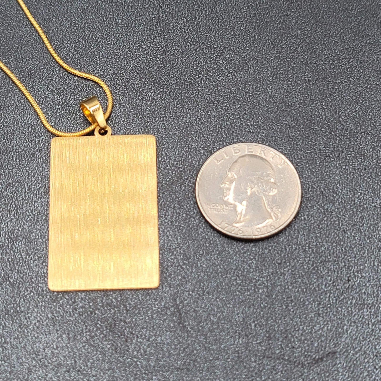 The STAR Tarot Card Pendant Necklace Major Arcana Gold tone 18”.
