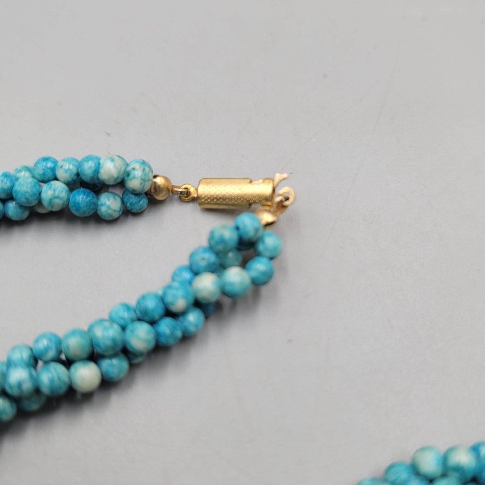 Vintage Blue Stone Twist Bead Necklace Gold tone 20"