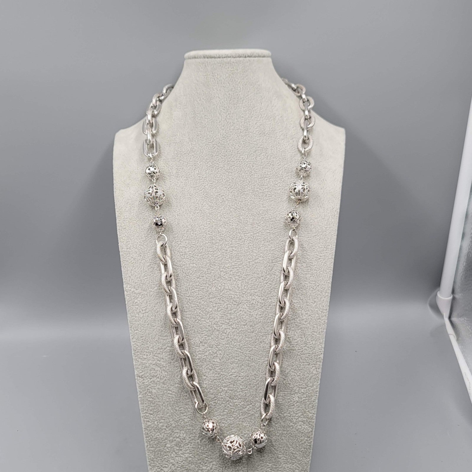 Chunky Retro Chain Necklace Filigree Beads Textured Silver tone 30 in
