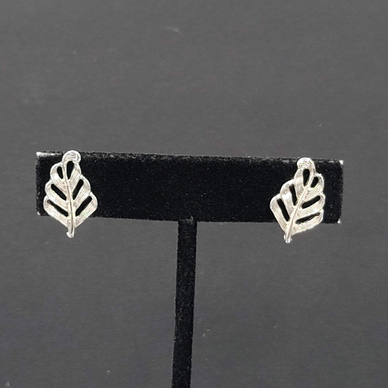 Vintage Pierced Earrings Embossed Leaf Silver Plated Studs 3/4"